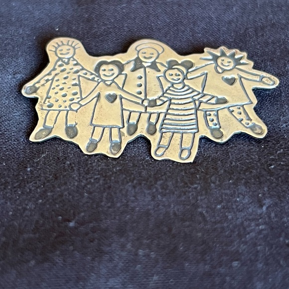 Sterling Save the Children Brooch - Picture 8 of 12